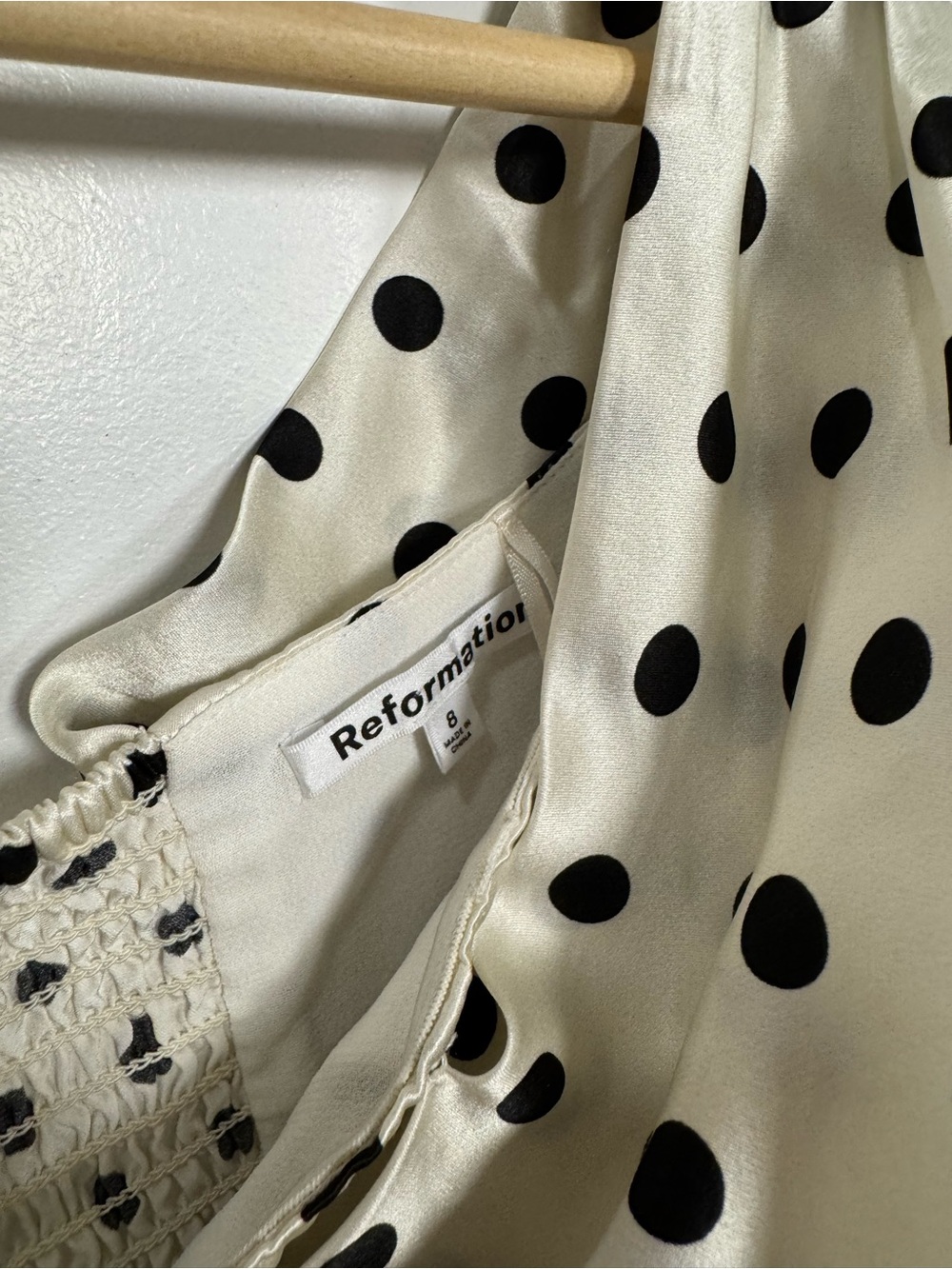 Reformation Niri silk top in portofino - size 8 - Picture 4 of 5